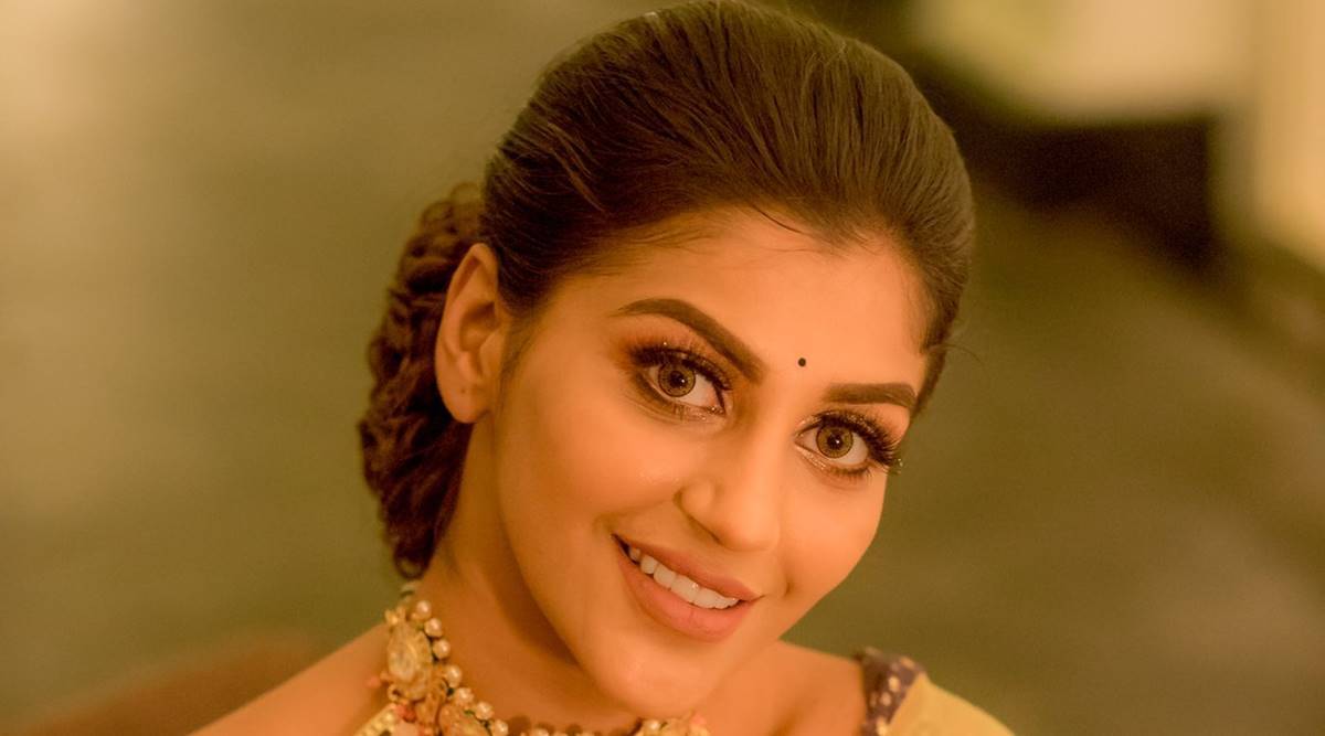 yashika anand accident