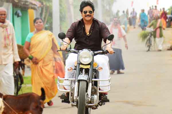Actors who wore lungi in movies