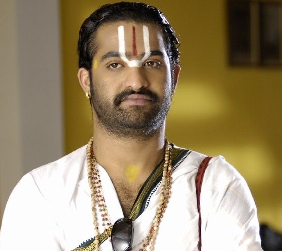 Actors who wore lungi in movies