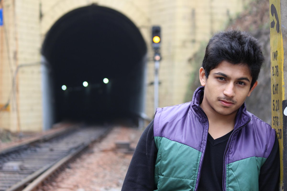 Athadu cinema child artist Deepak Saroj