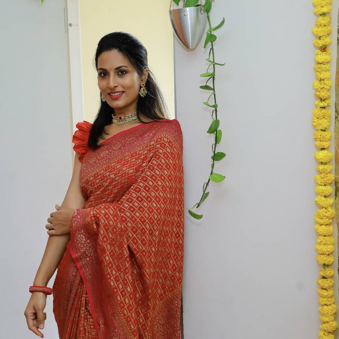 TV9 Anchor Pratyusha Images