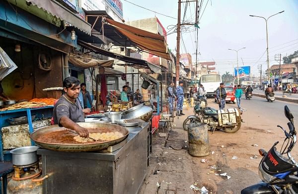 road side mirchi 3