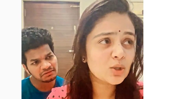 sreemukhi 1