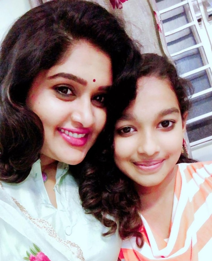 Bigg Boss Telugu 5 Priya about her daughter