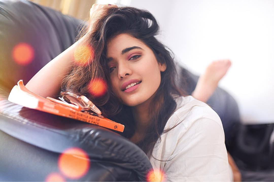 Romantic Cinema Heroine Ketika Sharma image