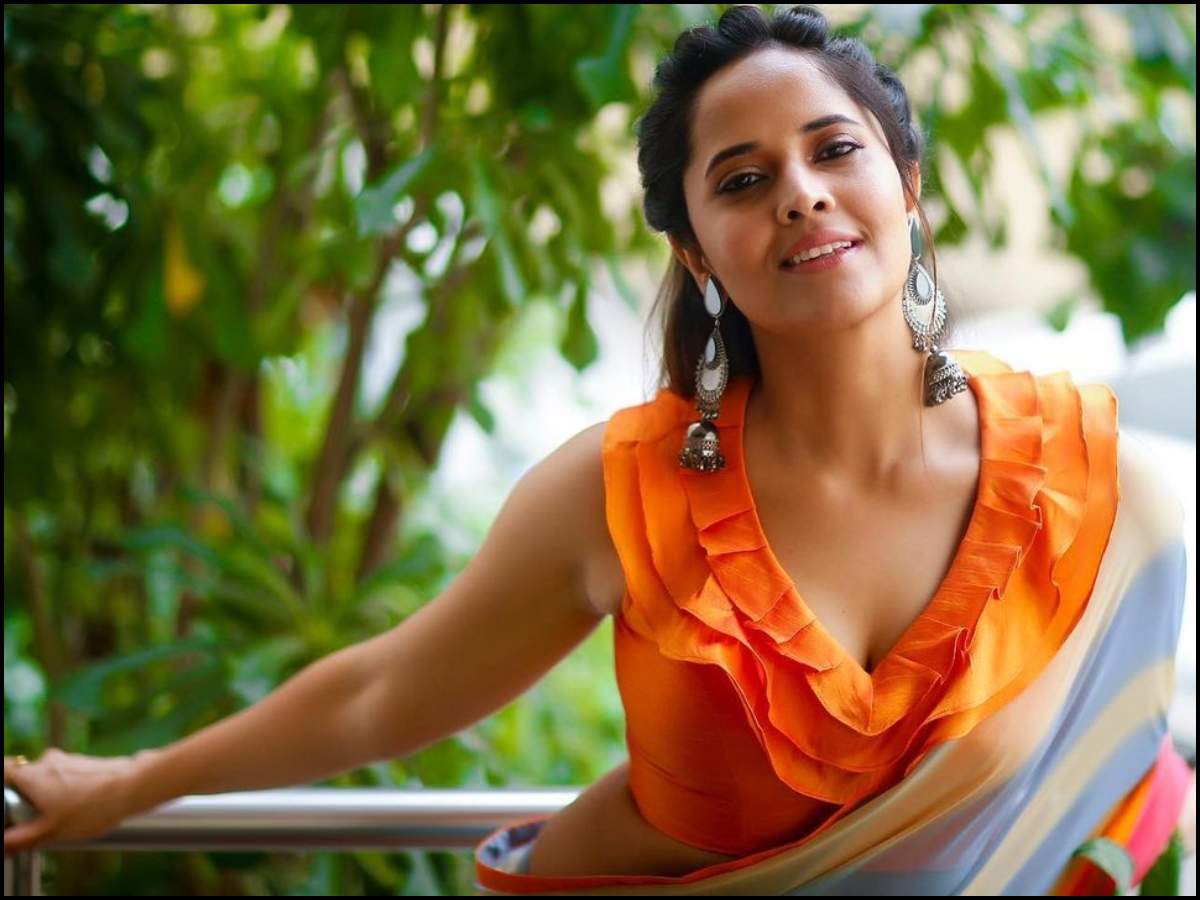 anchor anasuya bharadwaj instagaram