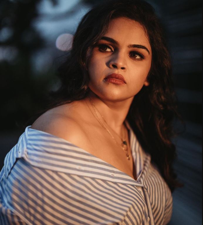 vidyullekha fires on netizens