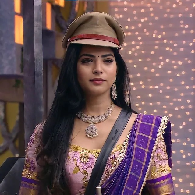 Bigg Boss Telugu 5 contestant priyanka singh unseen photos