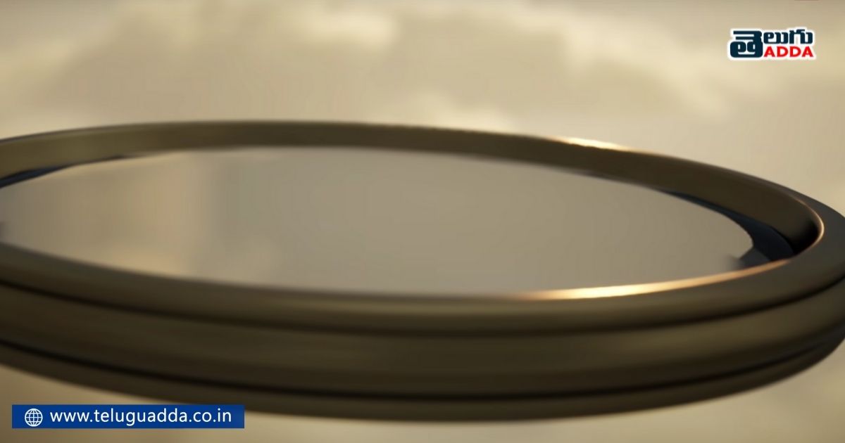 Unnoticed details in Radhe Shyam ee raathale song