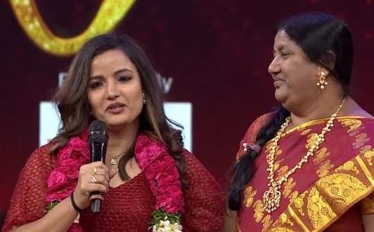 bigg boss telugu 5 siri mother about negative comments
