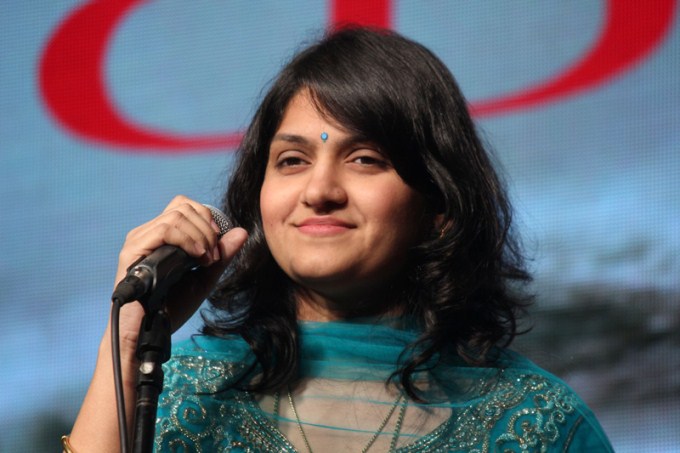 singer harini 2