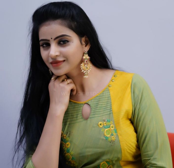 naveena reddy 3
