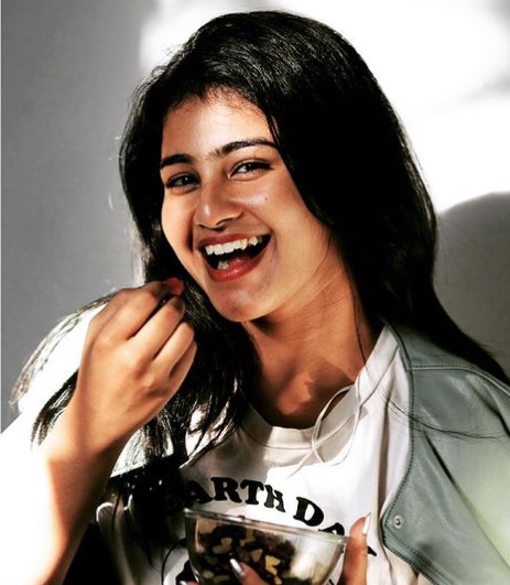 actress who acted with naga chaitanya in bangarraju