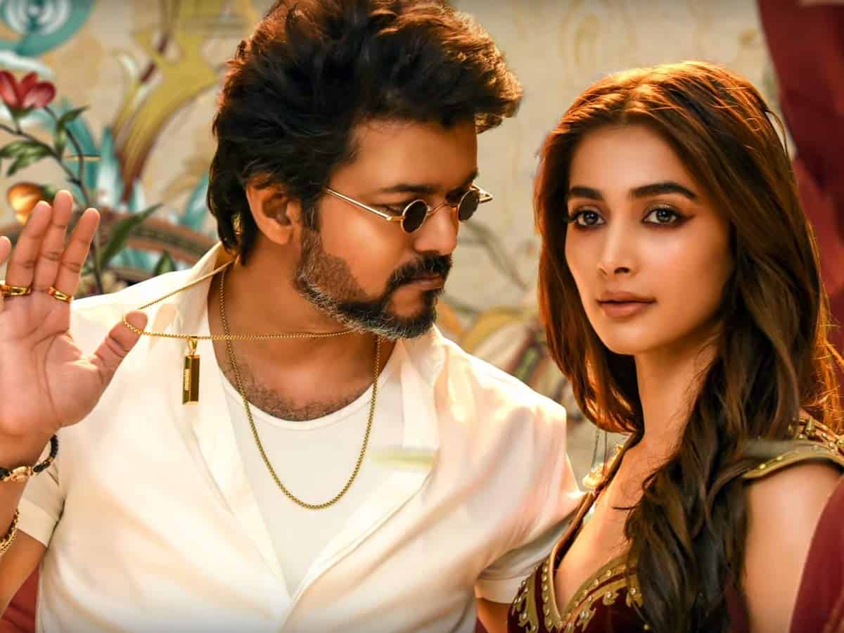netizens angry on thalapathy vijay