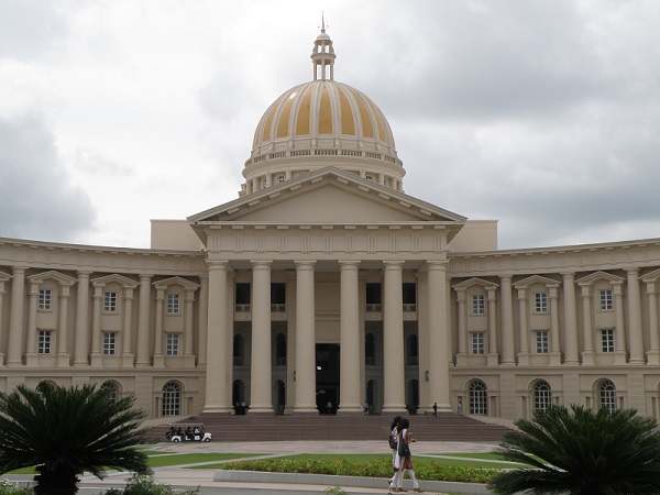 original location of parliament building in kgf chapter 2 movie