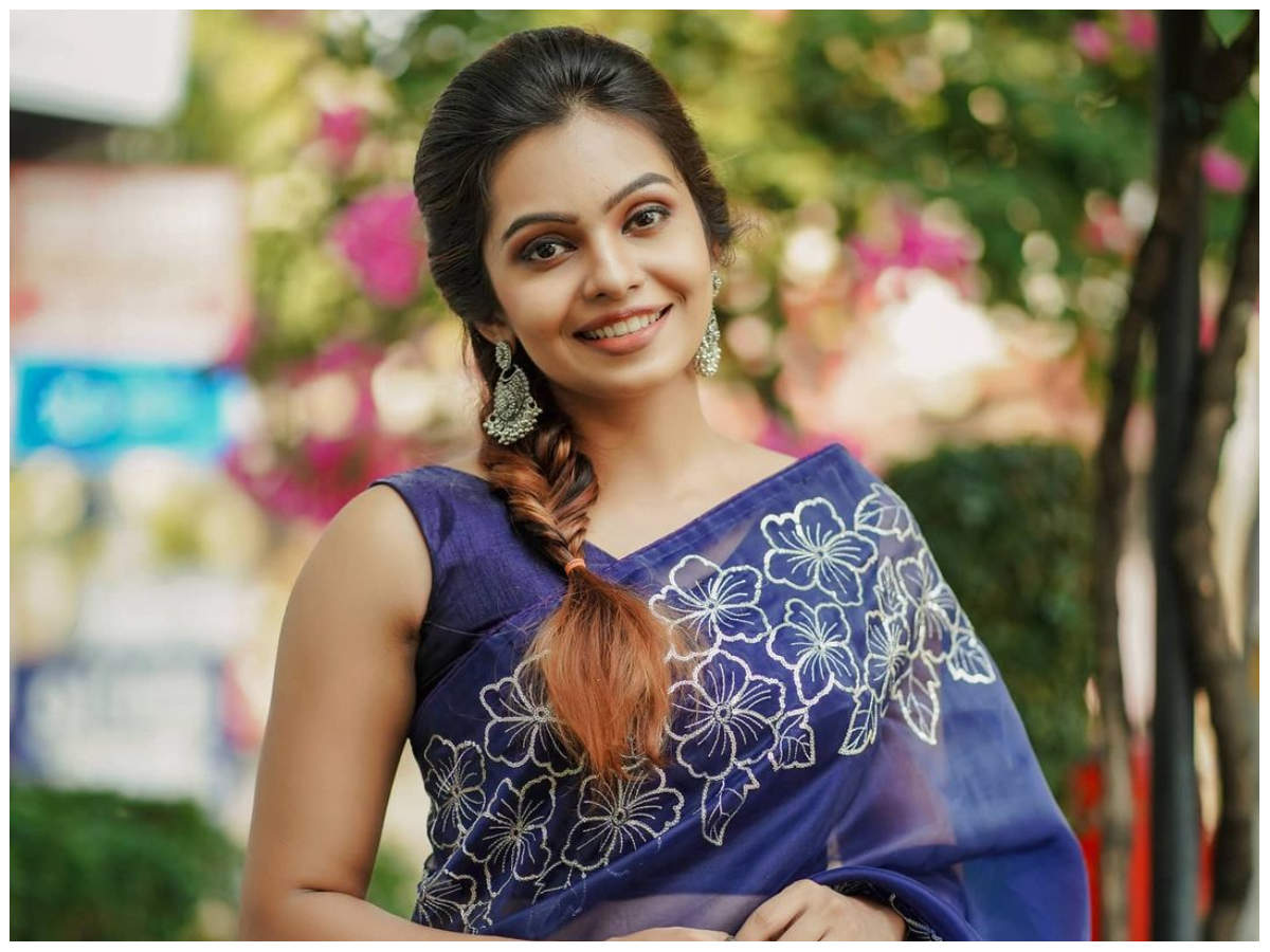 actress who acted as heroine sister in ante sundaraniki