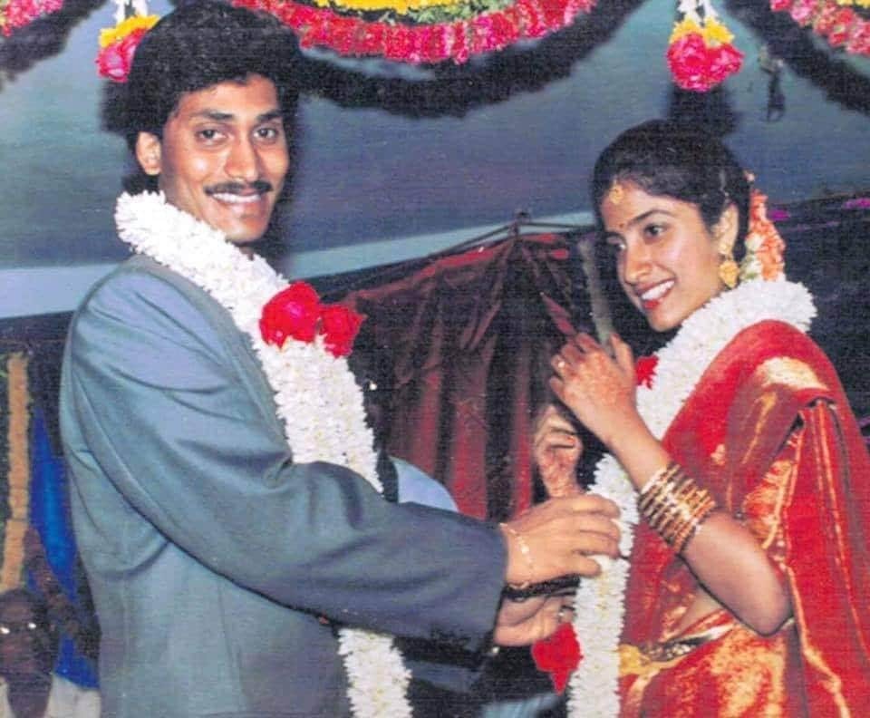ys jagan mohan reddy wedding card going viral