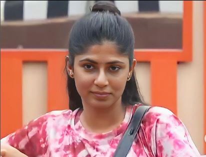 anchor neha about her parents