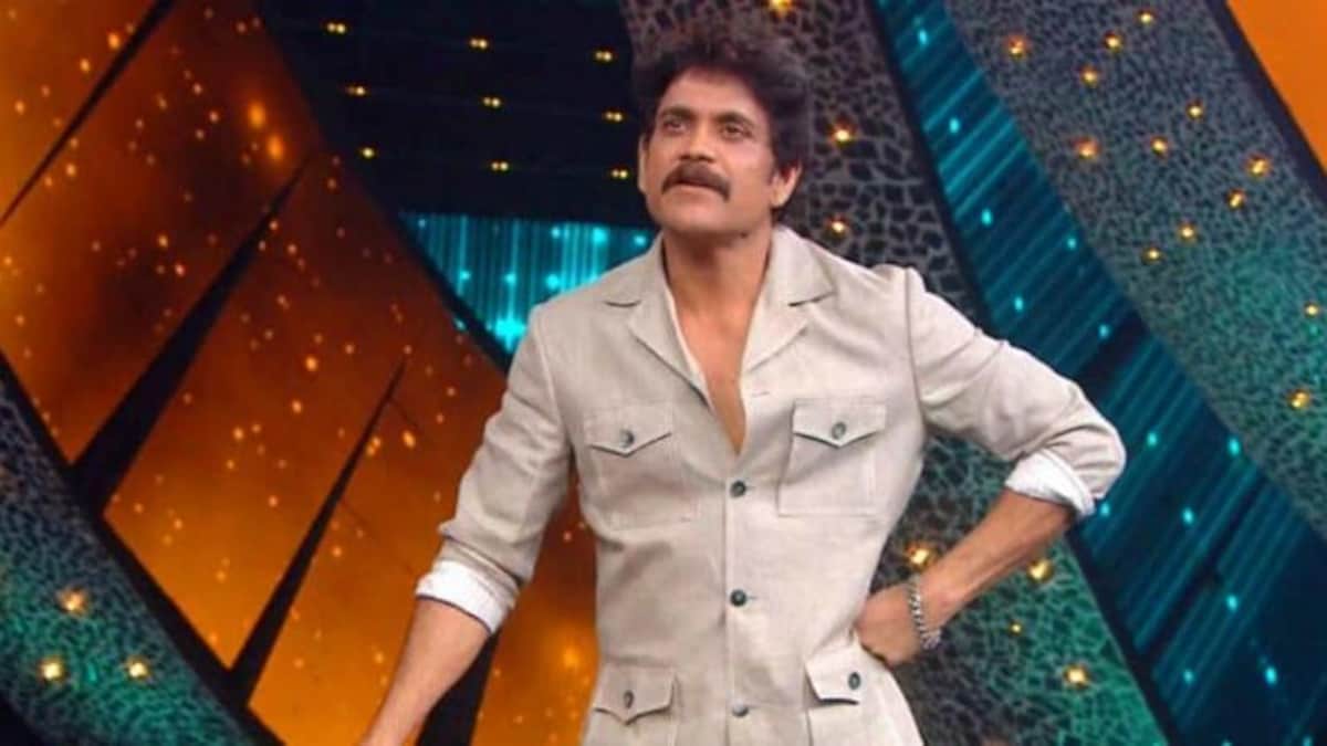 anchor neha chowdary shocking comments about biggboss