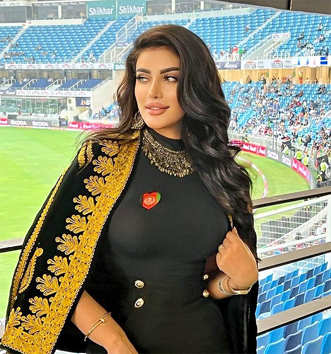 girl in ind vs afg asia cup