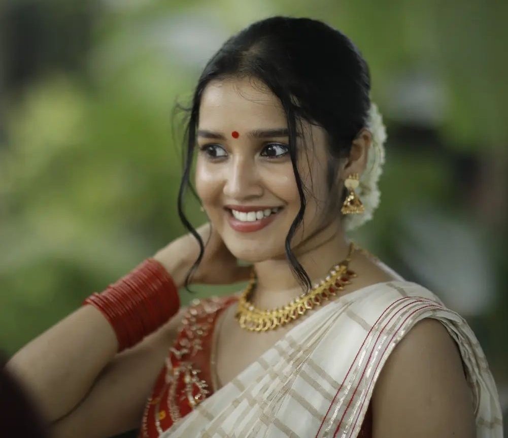 heroins onam celebrtions