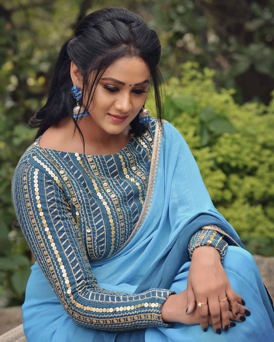 keerthi keshav Instagram images