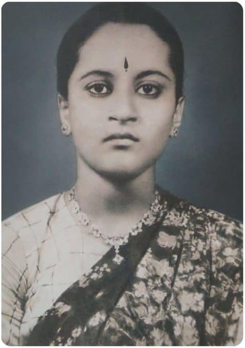 mahesh babu mother pics..
