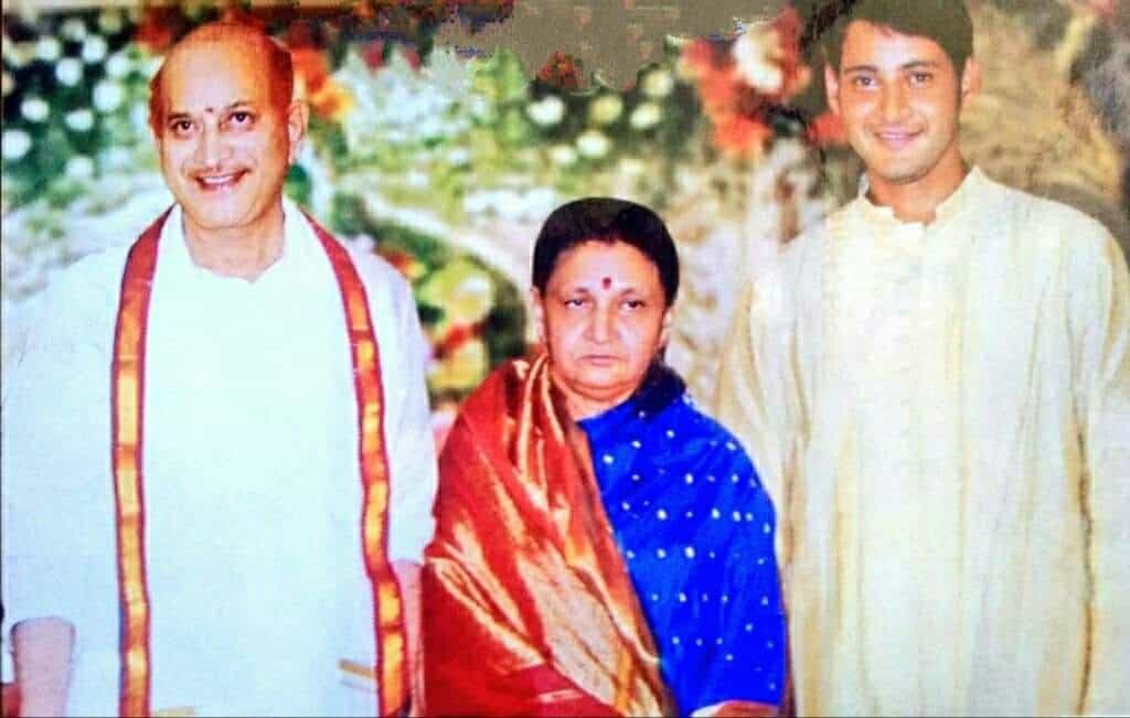 mahesh babu mother pics..