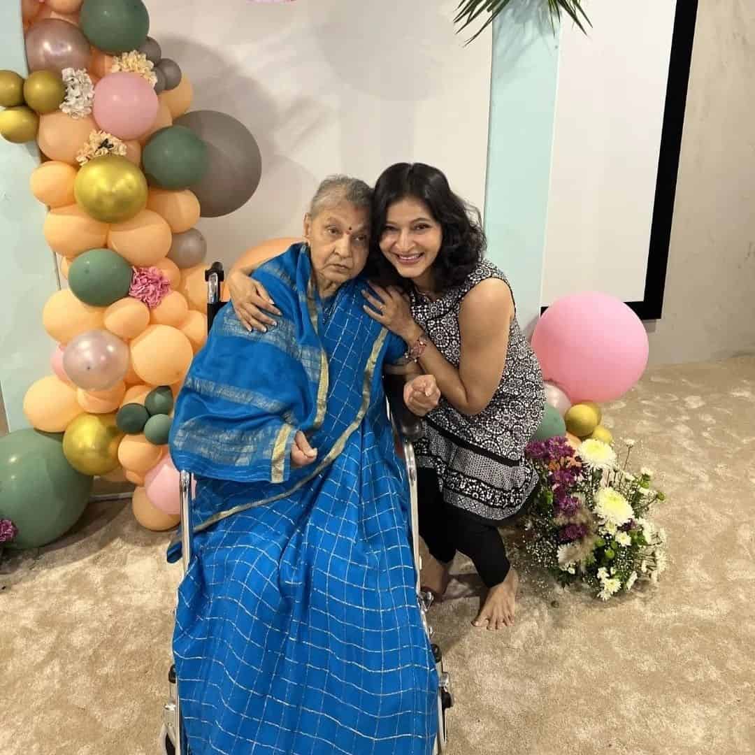 mahesh babu mother pics..