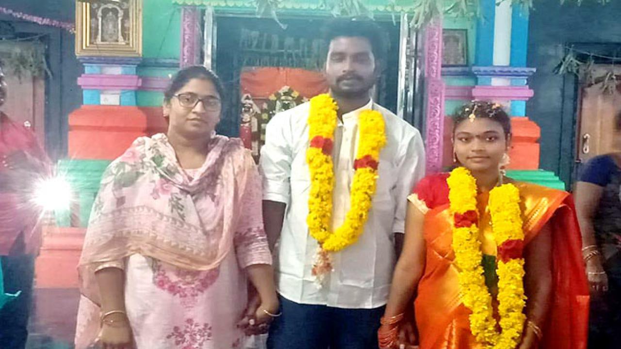 twist in wife gets married husband with lover viral news