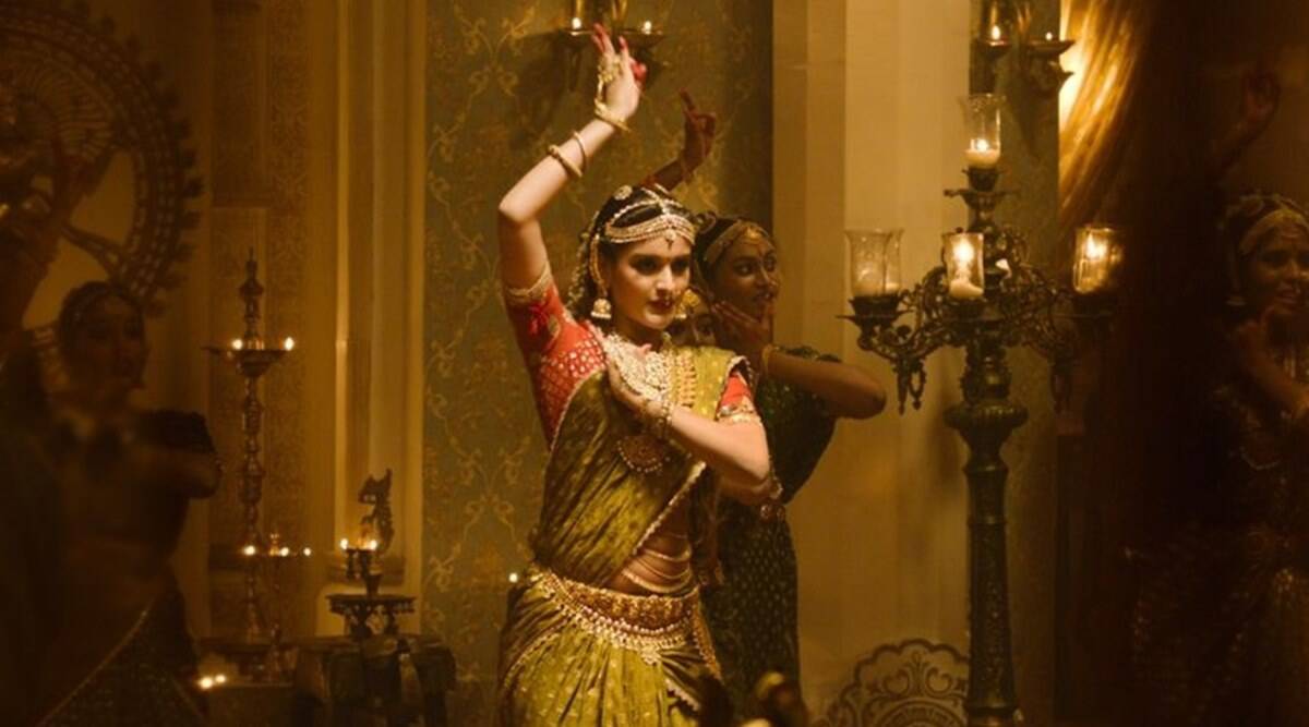 key actors are dropping from hari hara veeramallu..!!