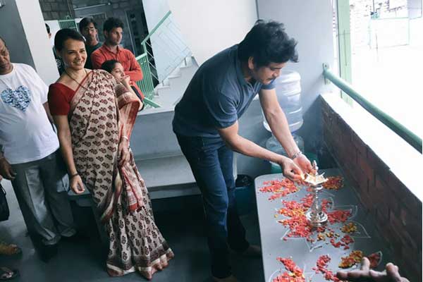 look sat these stars who are real heros too..