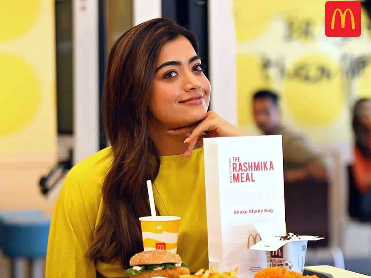 rashmika into contraversy again..