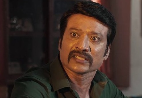 ravi teja will be acting in negative role in this tamil movie remake