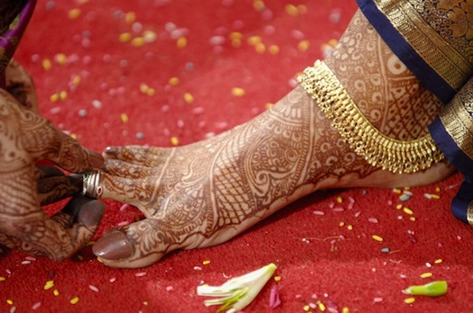 reasons behind wering toe rings..