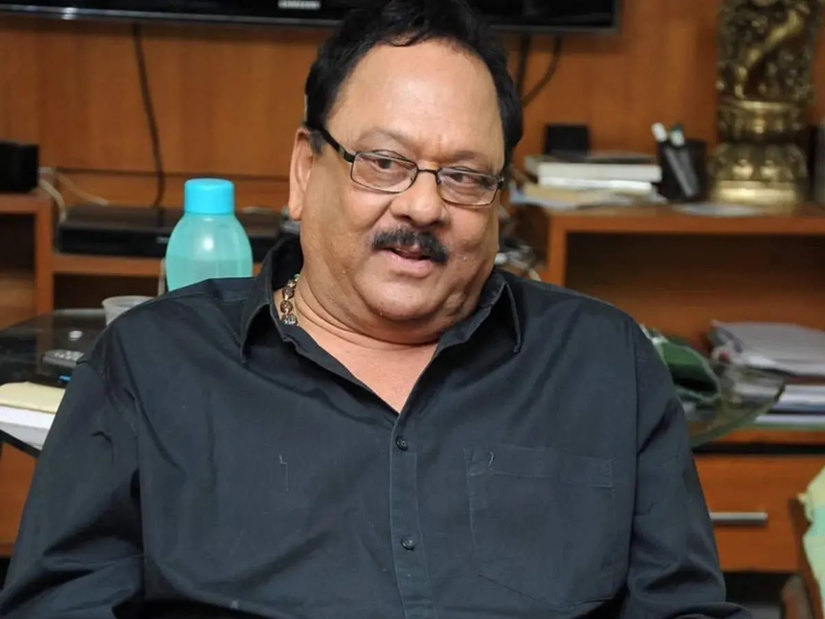 the movies which are block busters without heroine.