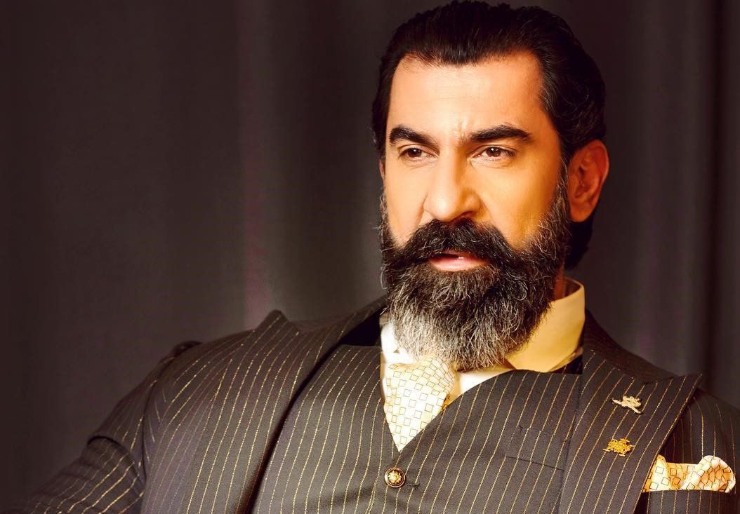 who is the actor in agent movie villan poster..??