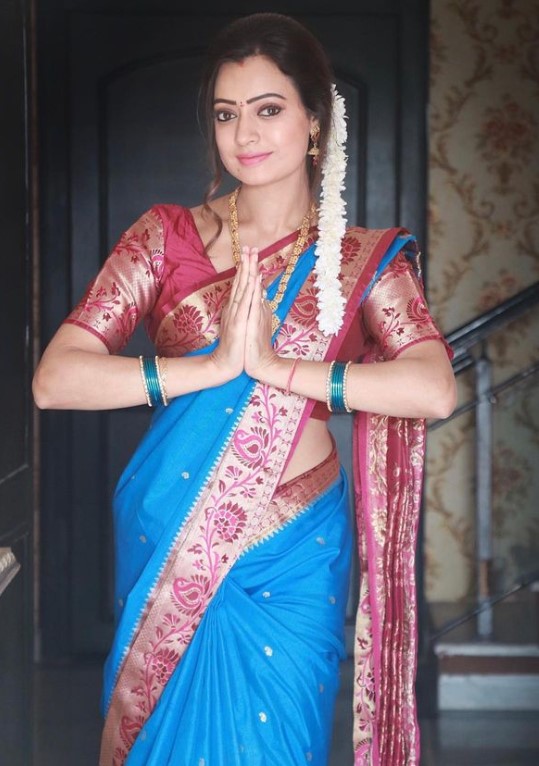 Jabardasth Anchor Sowmya images latest