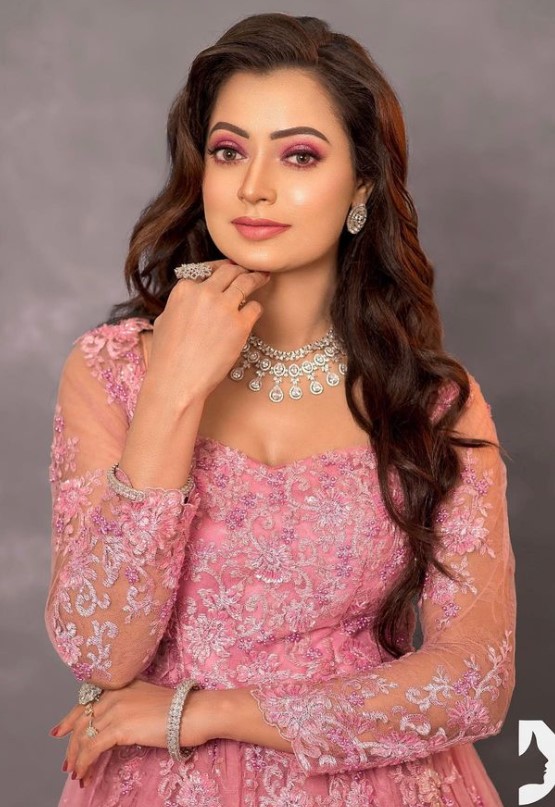 Jabardasth Anchor Sowmya Rao images telugu