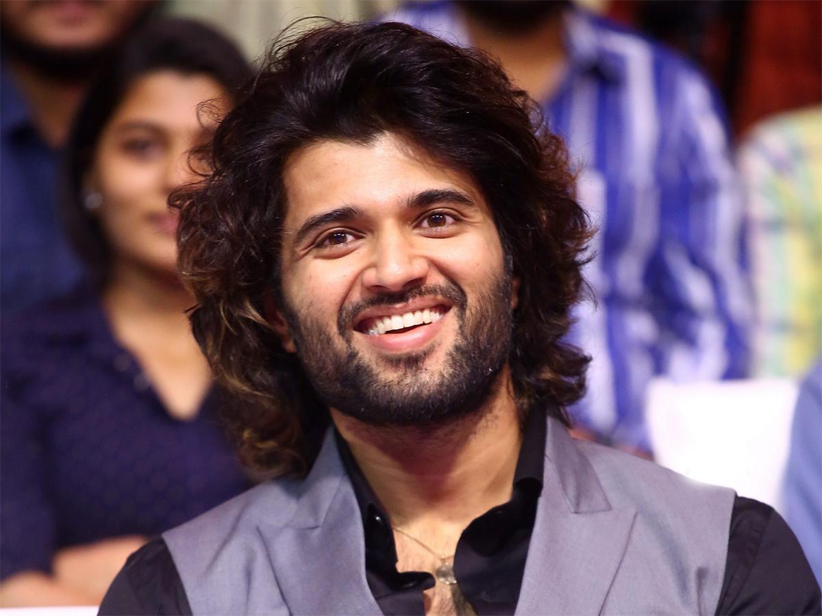 Vijay-Deverakonda-telugu adda