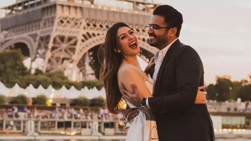 heroines who got married to businessmen