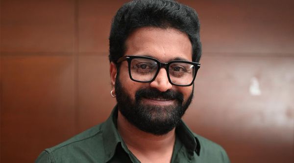 rashmika mandanna gets strong reaction from rishab shetty..
