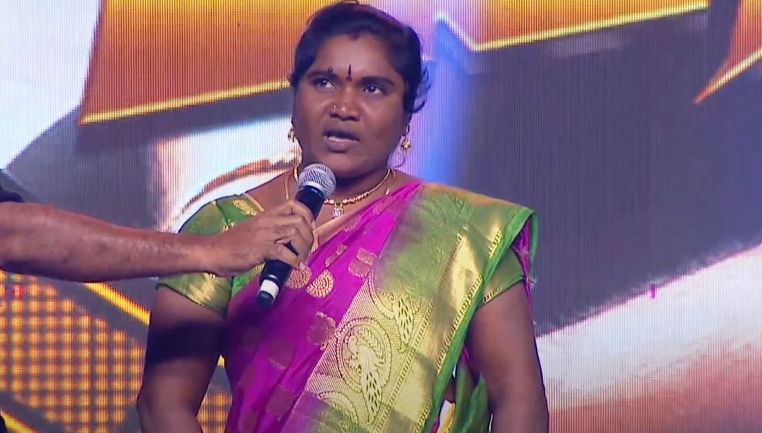 trolls on jampalakadi jaru mithya song from ginna movie..