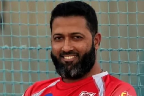 crickerts who played under dhoni.. are now coaches..!!