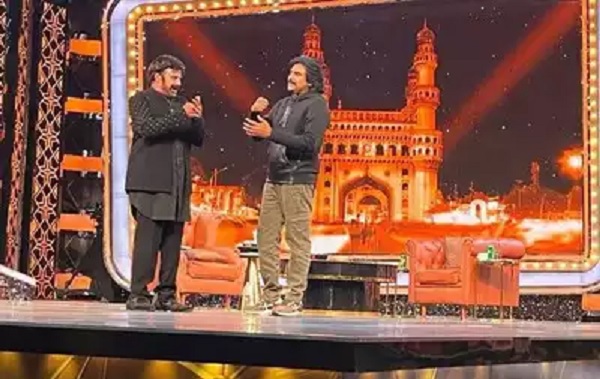 know the cost of pavan kalyan hoodie..!!