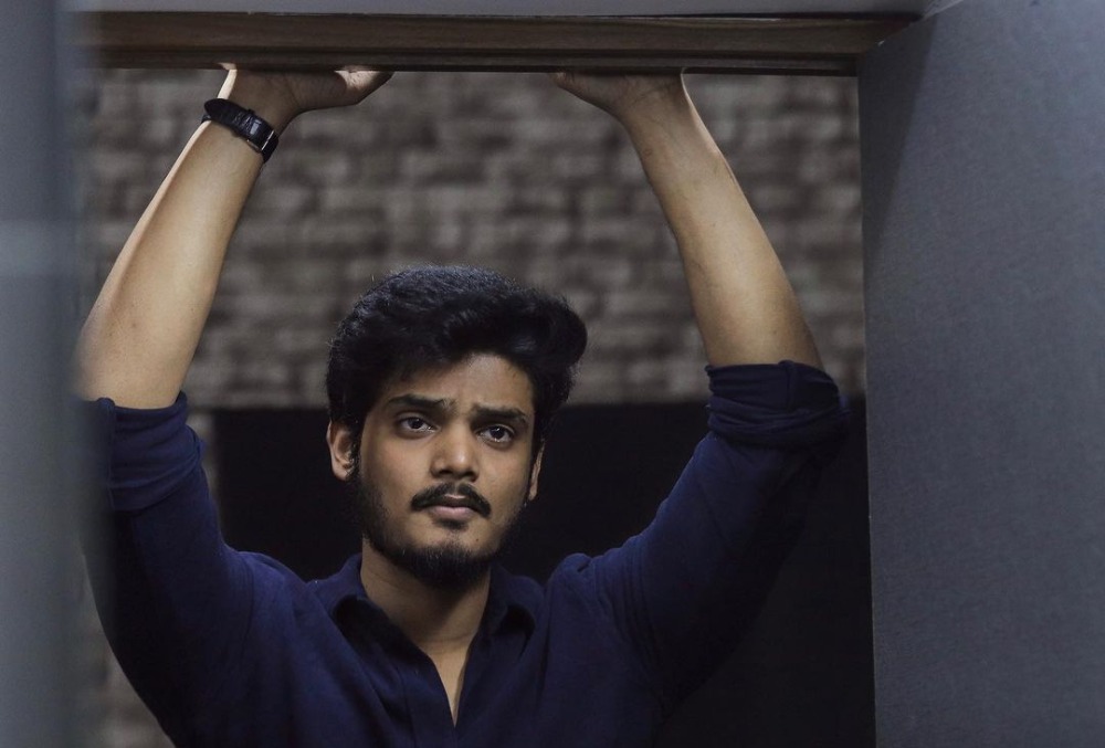 WORST ROLES BY TOLLYWOOD HEROS..