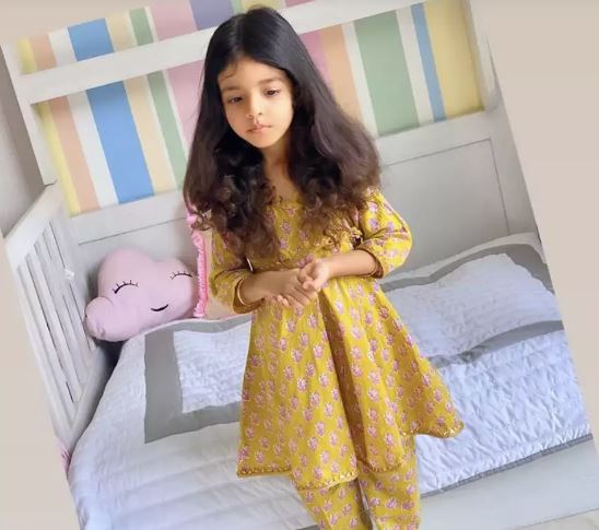 did you know this star heroine daughter..??