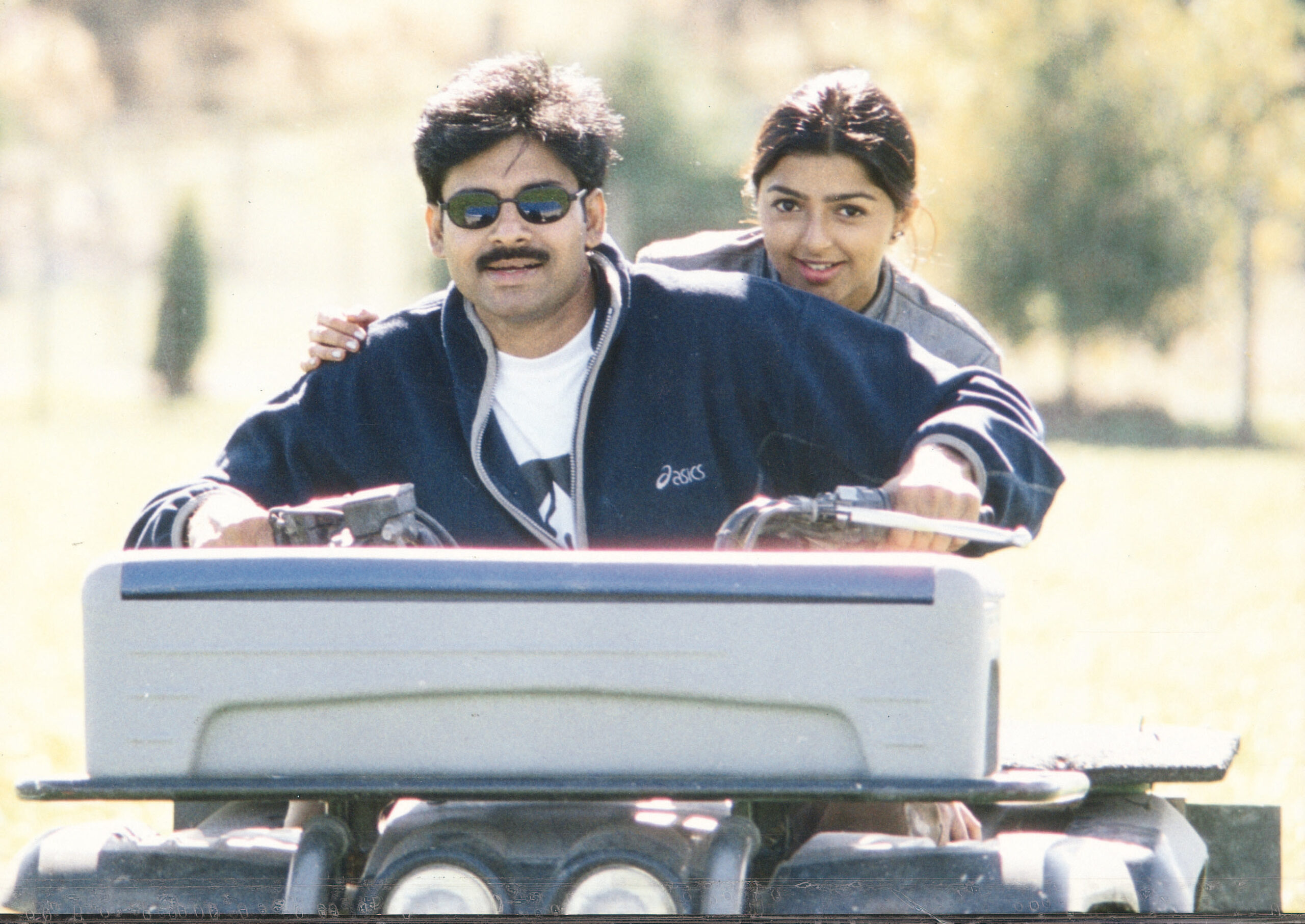 khushi movie re release collections..