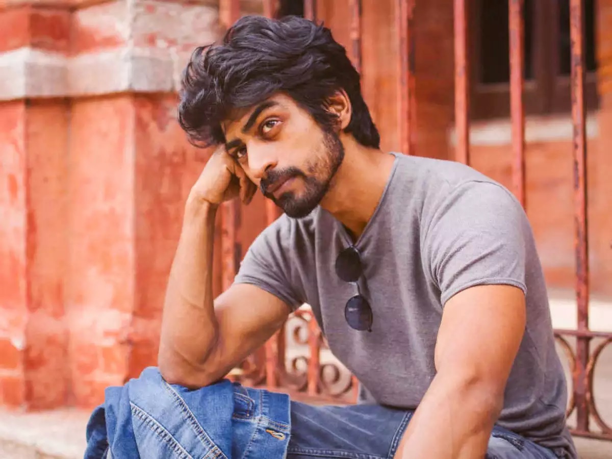 know about this talented actor.. 