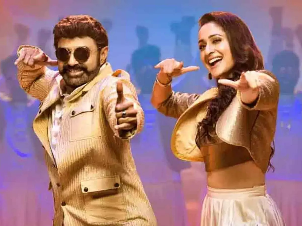 know the gap between these movie pairs.. 